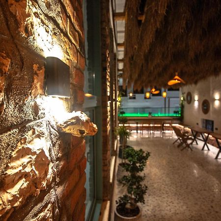 Vega 43 Hostel Саранда Экстерьер фото