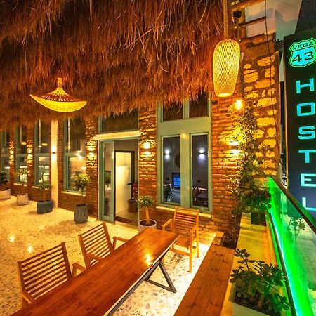 Vega 43 Hostel Саранда Экстерьер фото