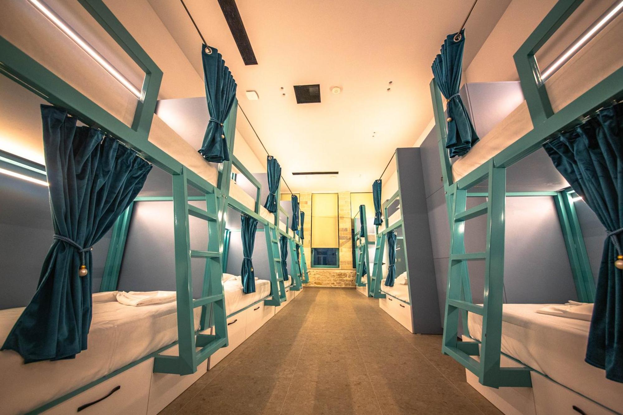 Vega 43 Hostel Саранда Экстерьер фото