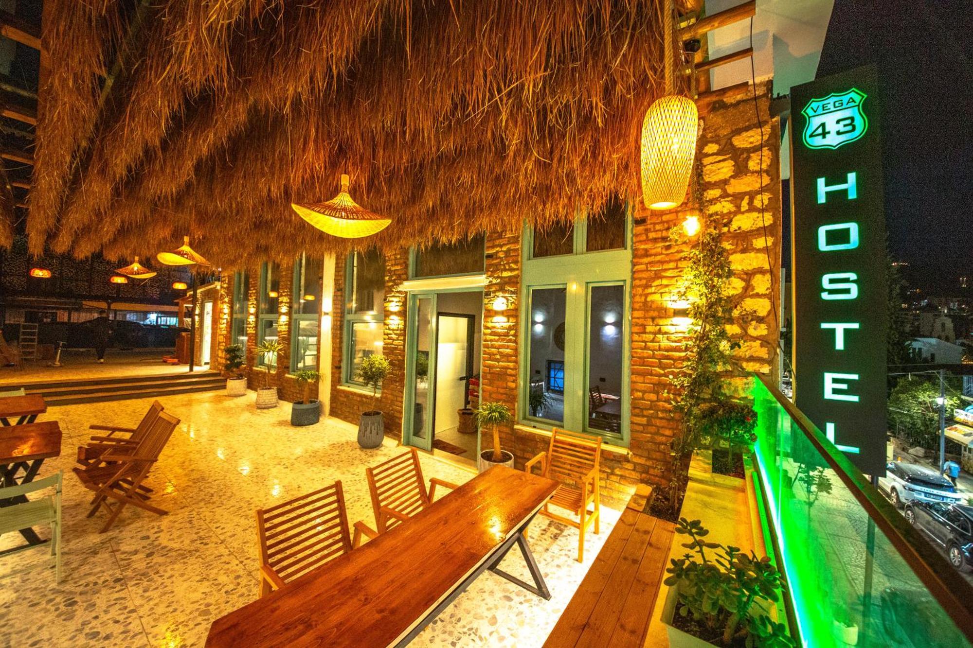 Vega 43 Hostel Саранда Экстерьер фото